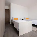Staymela -